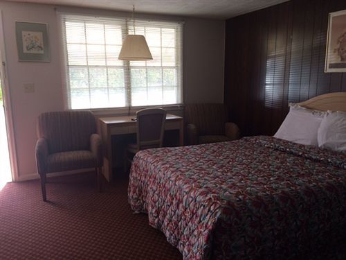 Fels Three Crown Motel Clarence Buitenkant foto